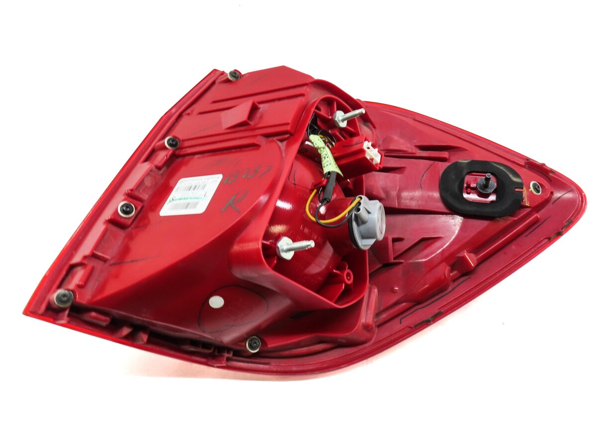 Thumbnail 5: 13-16 MERCEDES GL350 GL450 GL550 (X166) LEFT DRIVER TAILLIGHT BRAKE LIGHT LAMP