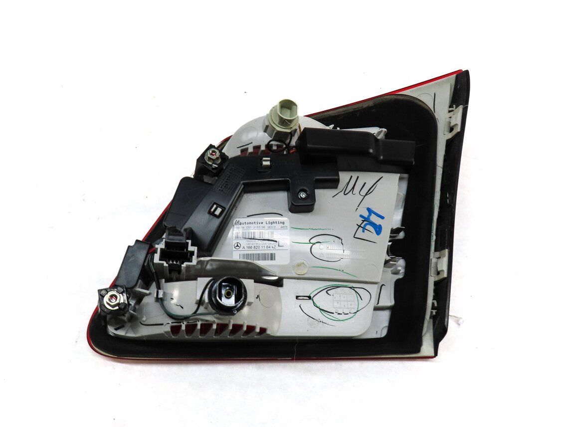 Thumbnail 5: 13-16 MERCEDES GL350 GL450 GL550 (X166) LEFT DRIVER INNER TAILLIGHT LIGHT LAMP
