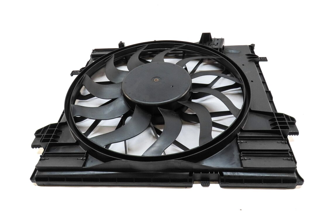 Thumbnail 2: 13-19 MERCEDES GL GLE GLS ML (W166 X166) 600w RADIATOR COOLING FAN (TOW PACKAGE)
