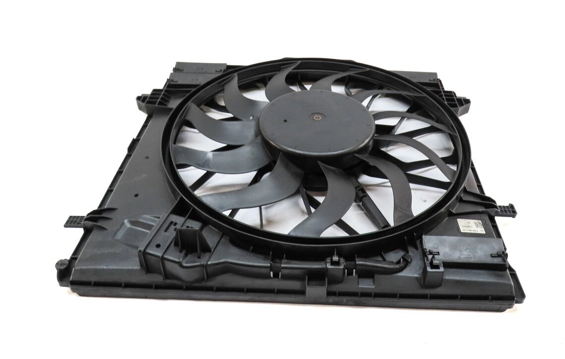 Thumbnail 3: 13-19 MERCEDES GL GLE GLS ML (W166 X166) 600w RADIATOR COOLING FAN (TOW PACKAGE)