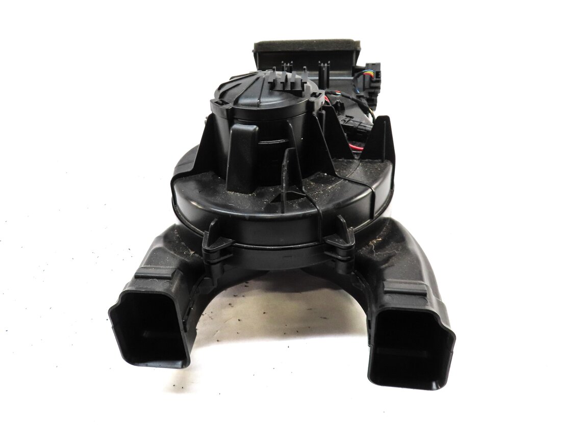 Thumbnail 4: 13-19 MERCEDES GL350 GL450 GL550 GLS350 GLS450 (W166 X166) REAR A/C BLOWER MOTOR