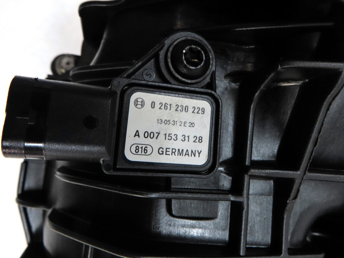 Thumbnail 8: 11-20 MERCEDES CL E G GL GLE GLS ML S SL CLS (W212 W166 X166) V8 INTAKE MANIFOLD