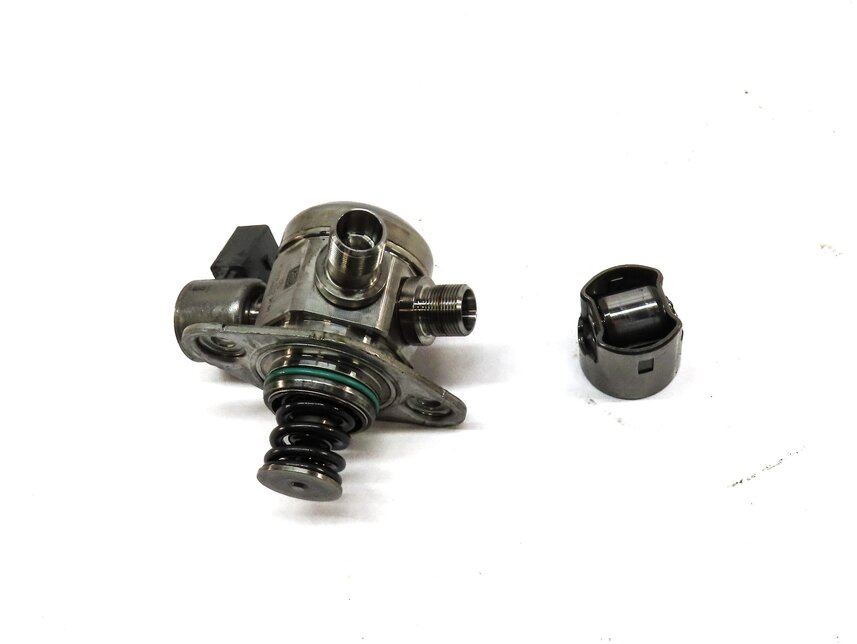 Thumbnail 2: 11-20 MERCEDES CL E G GL ML SL S SL CLS W212 W222 RIGHT HIGH PRESSURE FUEL PUMP