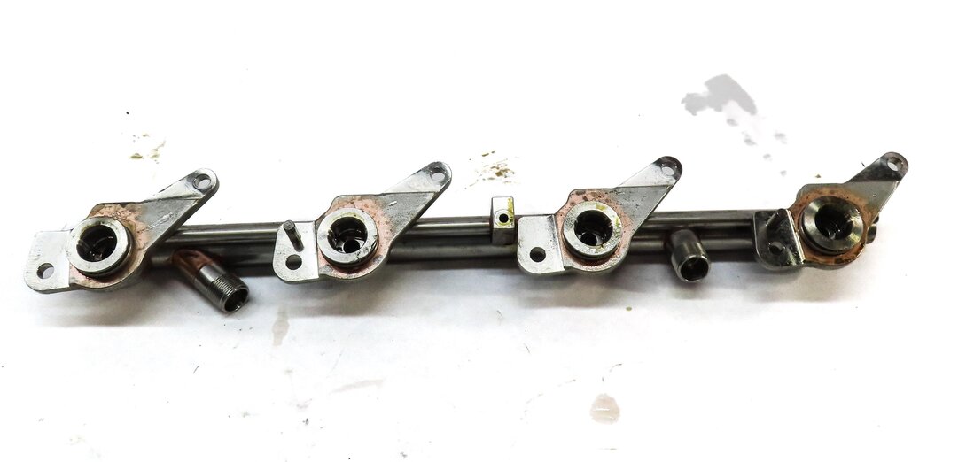 Thumbnail 2: 2014 MERCEDES GL450 (X166) 4.6L TURBO ENGINE LEFT FUEL RAIL 2780703395