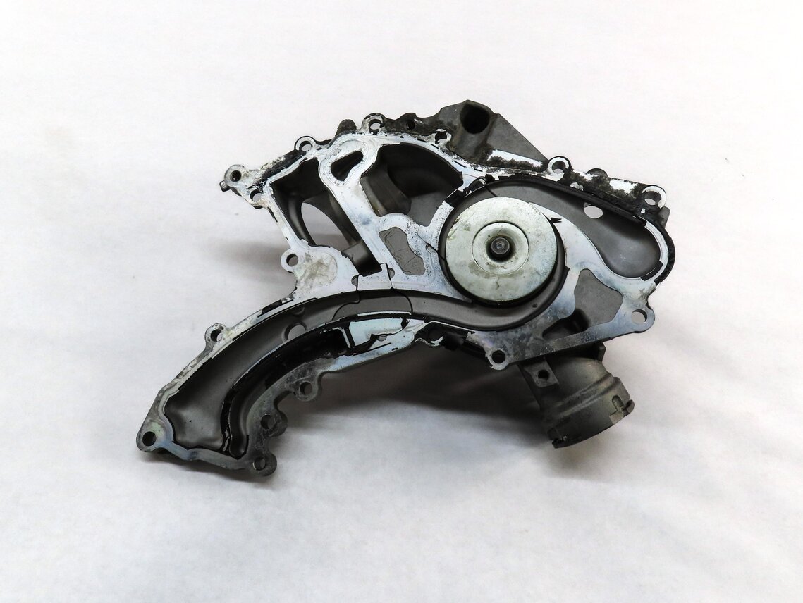 Thumbnail 5: 2011-2020 MERCEDES CL550 E550 GL450 GL550 ML550 S550 SL550 CLS550 - WATER PUMP