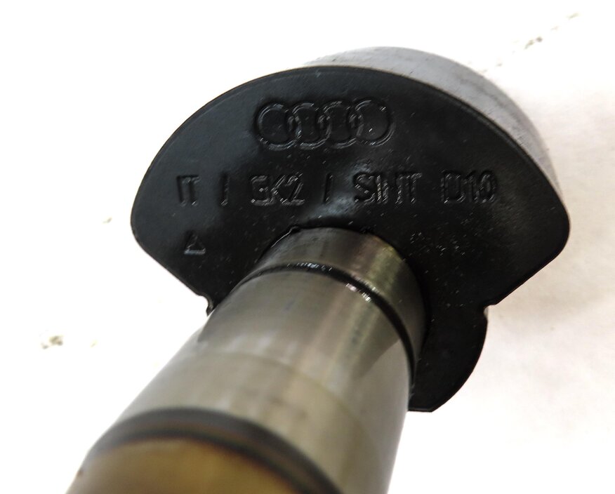 Thumbnail 5: 2012 AUDI A7 (C7 4G8) 3.0L SUPER CGXB ENGINE BALANCE SHAFT 06E103332H
