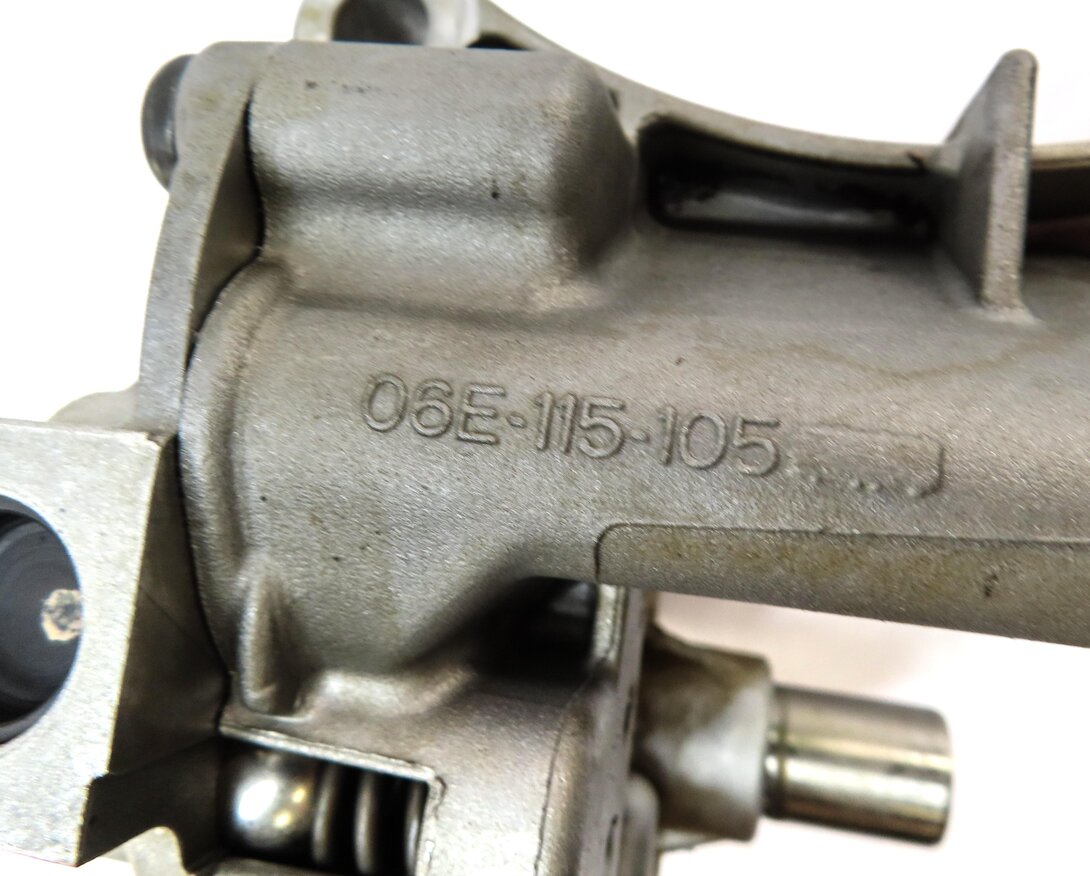 Thumbnail 5: 2012 AUDI A7 (C7 4G8) 3.0L SUPER CGXB ENGINE OIL PUMP 06E115105