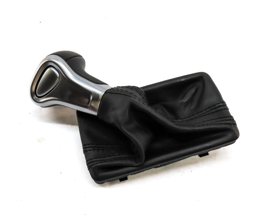 Thumbnail 2: 2012 AUDI A7 (C7 4G8) SHIFT SHIFTER KNOB AND BOOT (BLACK & SILVER) 4G1713139R