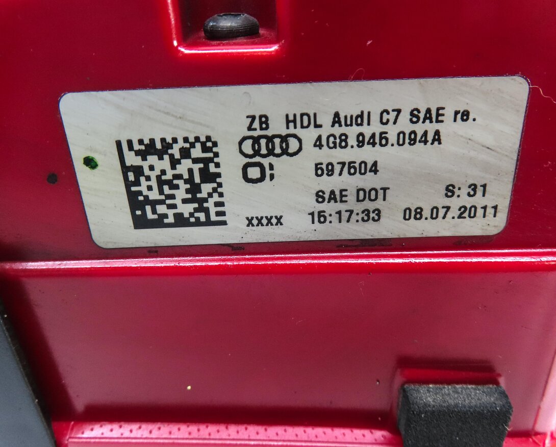 Thumbnail 6: 2012-2015 AUDI A7 S7 (C7 4G8) REAR RIGHT INNER TRUNK TAILLIGHT LIGHT LAMP (LED)