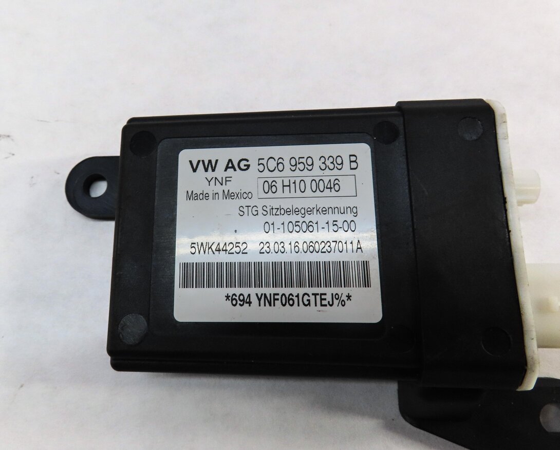 Thumbnail 5: 2012 AUDI A7 (C7 4G8) FRONT RIGHT SEAT OCCUPANT DETECTION SENSOR 5C6959339B