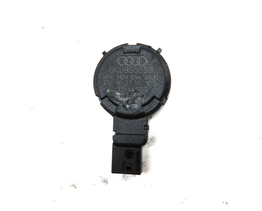 Thumbnail 3: 2012 AUDI A7 (C7 4G8) RAIN & LIGHT SENSOR UPPER FRONT WINDSHIELD 8K0955559