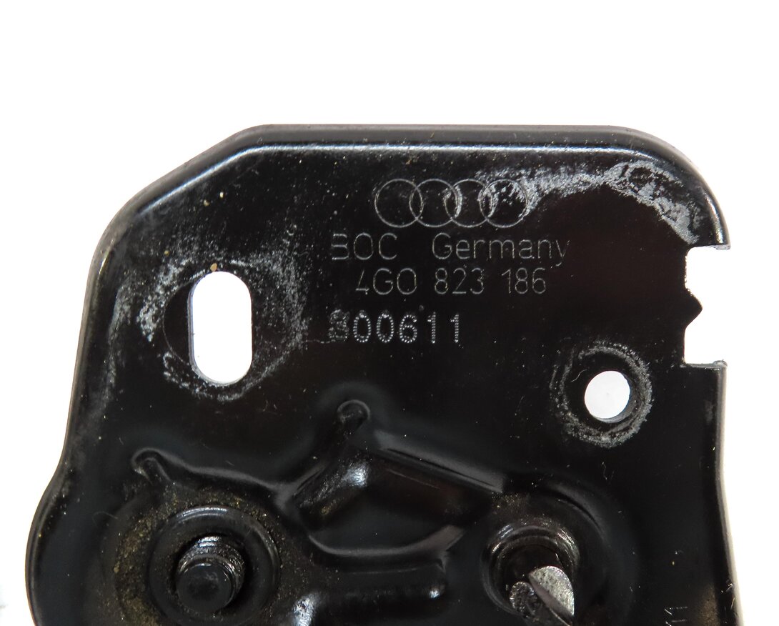 Thumbnail 5: 2012 AUDI A7 (C7 4G8) HOOD RELEASE LEVER w/ CATCH HOOK SET 3 4G8823480B