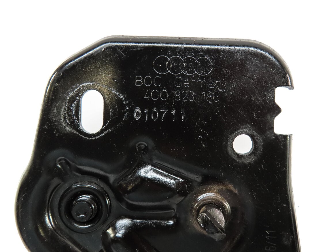 Thumbnail 6: 2012 AUDI A7 (C7 4G8) HOOD RELEASE LEVER w/ CATCH HOOK SET 3 4G8823480B