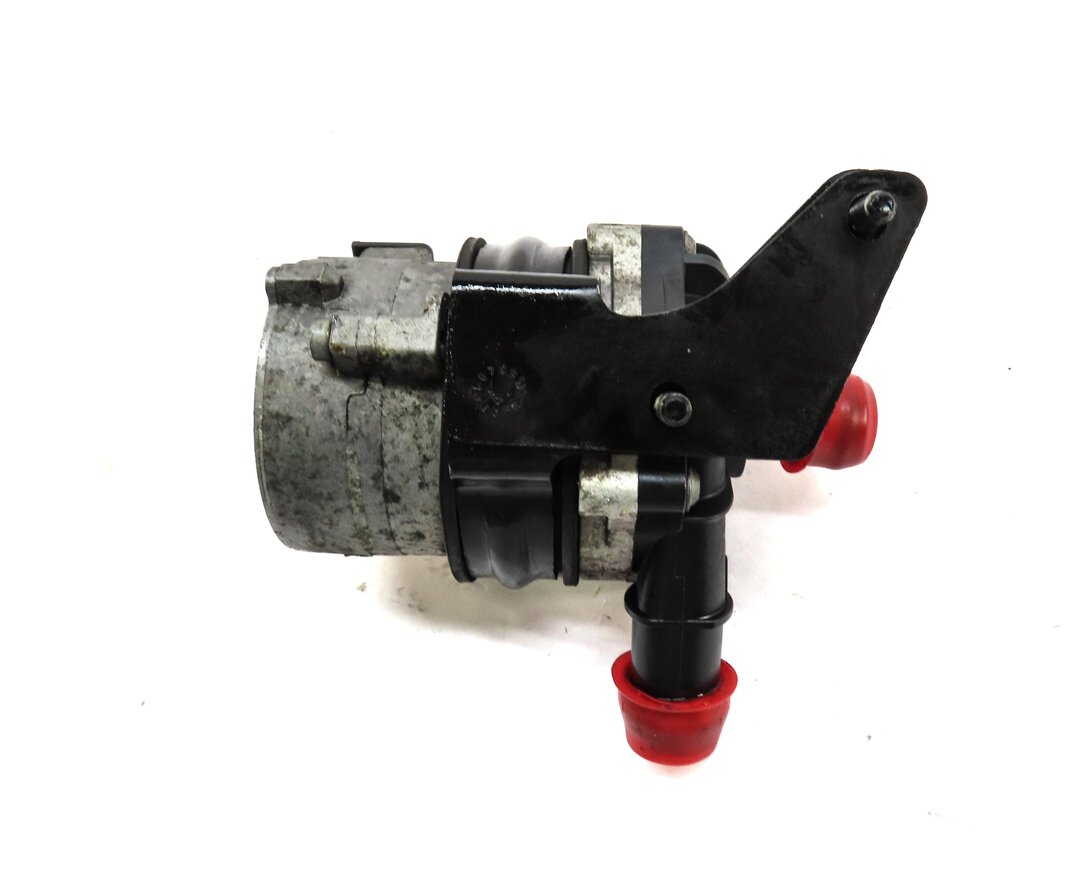 Thumbnail 5: 2012 AUDI A7 C7 4G8 3.0L SUPER CGXB ENGINE AUXILIARY ELECTRIC WATER COOLANT PUMP