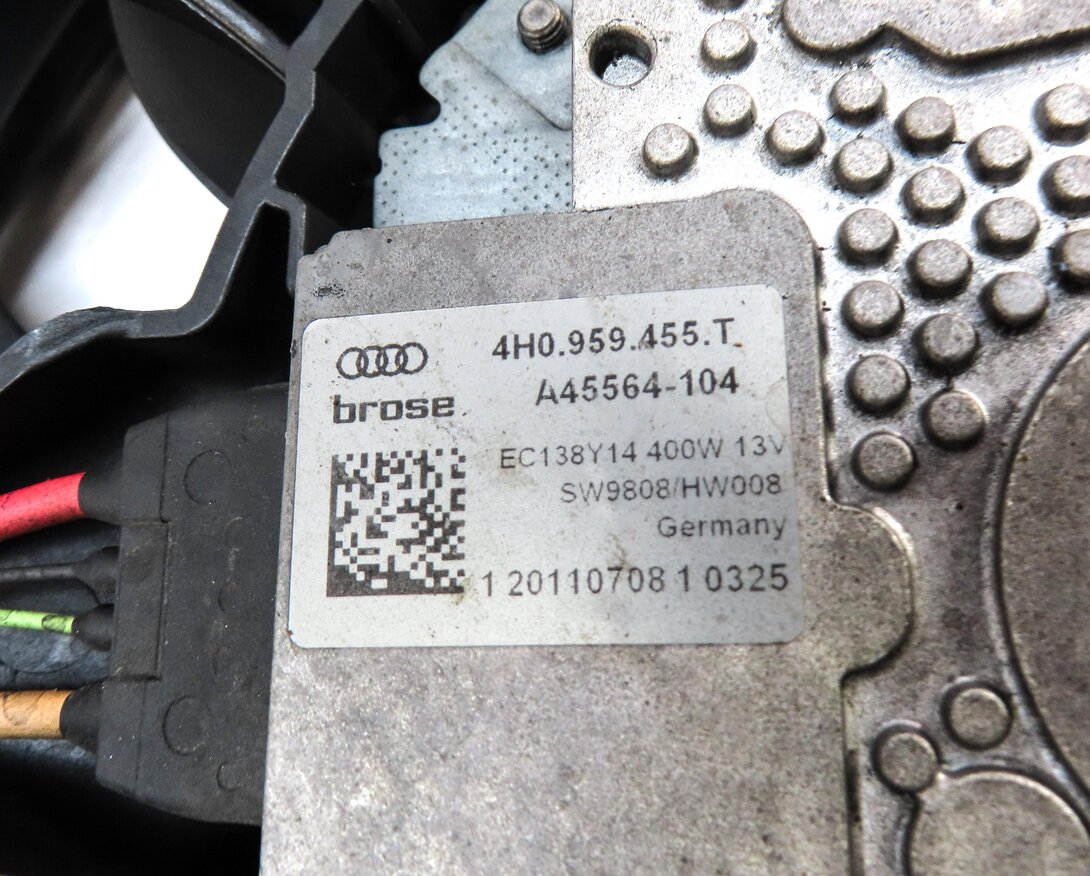Thumbnail 6: 12-18 AUDI A6 A7 (C7) 3.0L SUPERCHARGED ENGINE - RADIATOR COOLING FAN w/ SHROUD