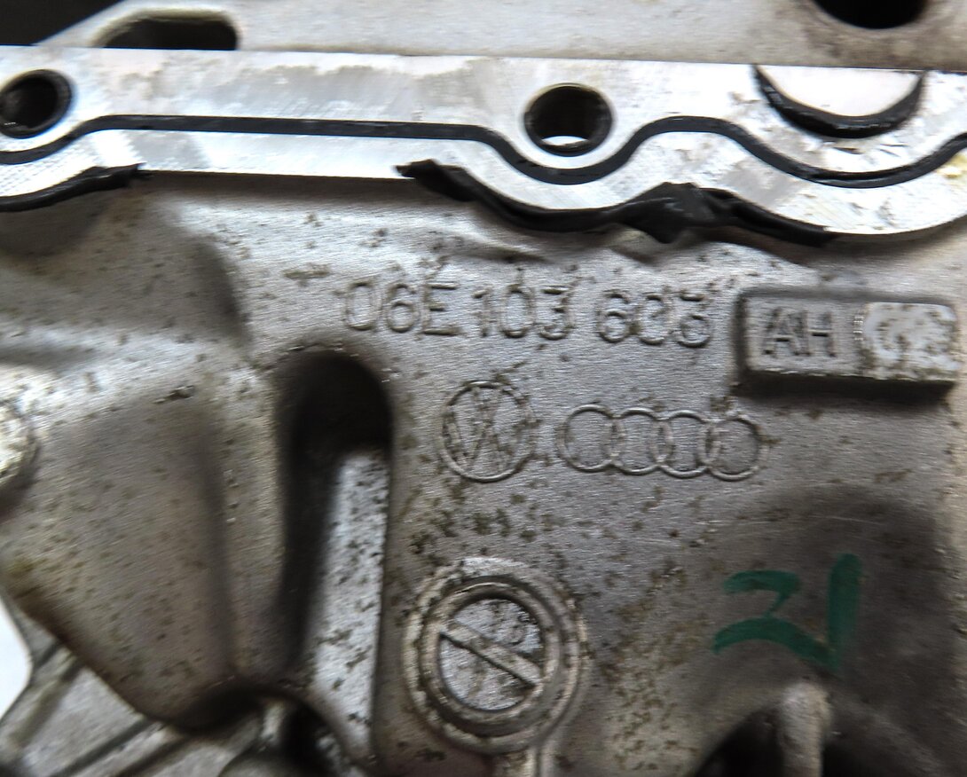 Thumbnail 7: 2012 AUDI A7 (C7 4G8) 3.0L SUPER CGXB ENGINE UPPER OIL PAN 06E103603AH