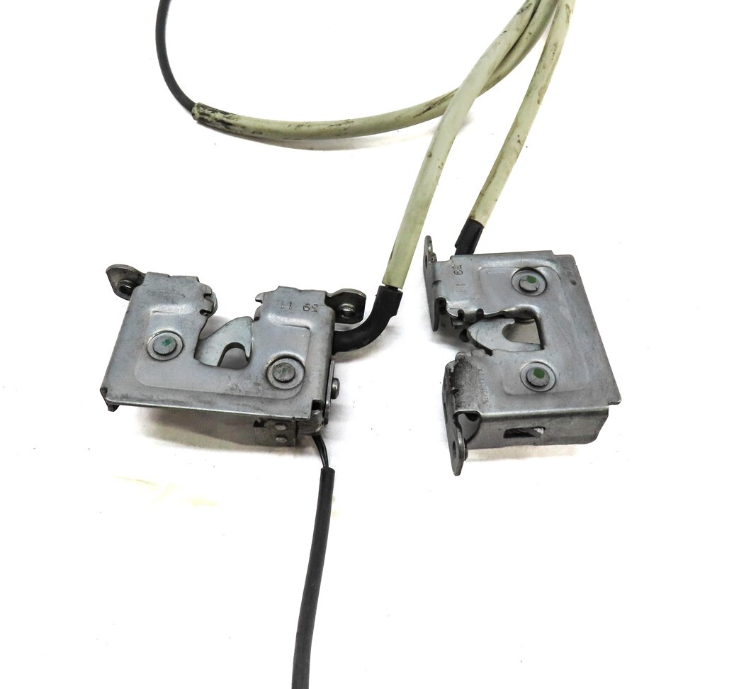 Thumbnail 3: 2012 BMW X5 (E70) FRONT LEFT & RIGHT LOWER HOOD LOCK LATCH SET 2 w/ CABLE