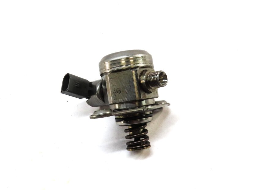 Thumbnail 1: 08-14 BMW 5 6 7 X5 X6 F01 F10 E70 E71 4.4L MECHANICAL HIGH PRESSURE FUEL PUMP