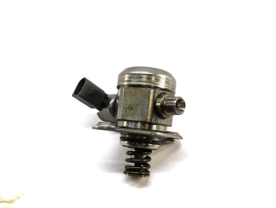 Thumbnail 2: 08-14 BMW 5 6 7 X5 X6 F01 F10 E70 E71 4.4L MECHANICAL HIGH PRESSURE FUEL PUMP