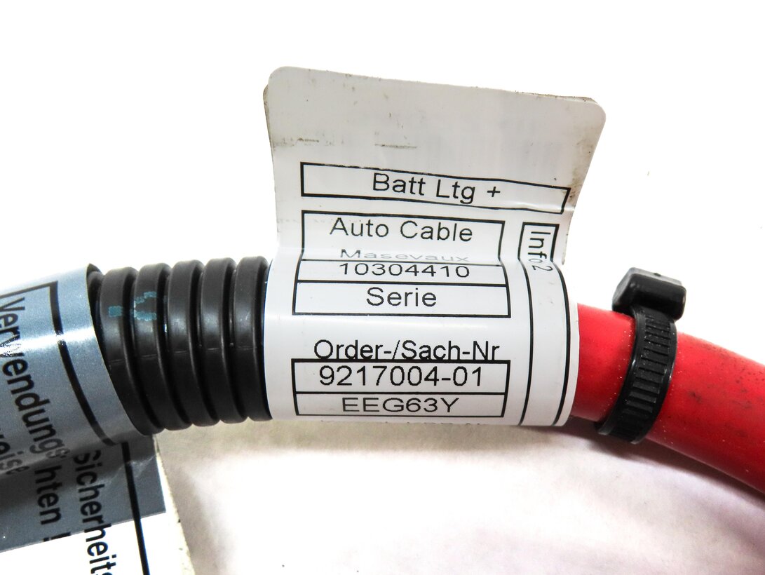 Thumbnail 4: 2012 BMW X5 (E70) POSITIVE BATTERY CABLE w/ TERMINAL 61139203570