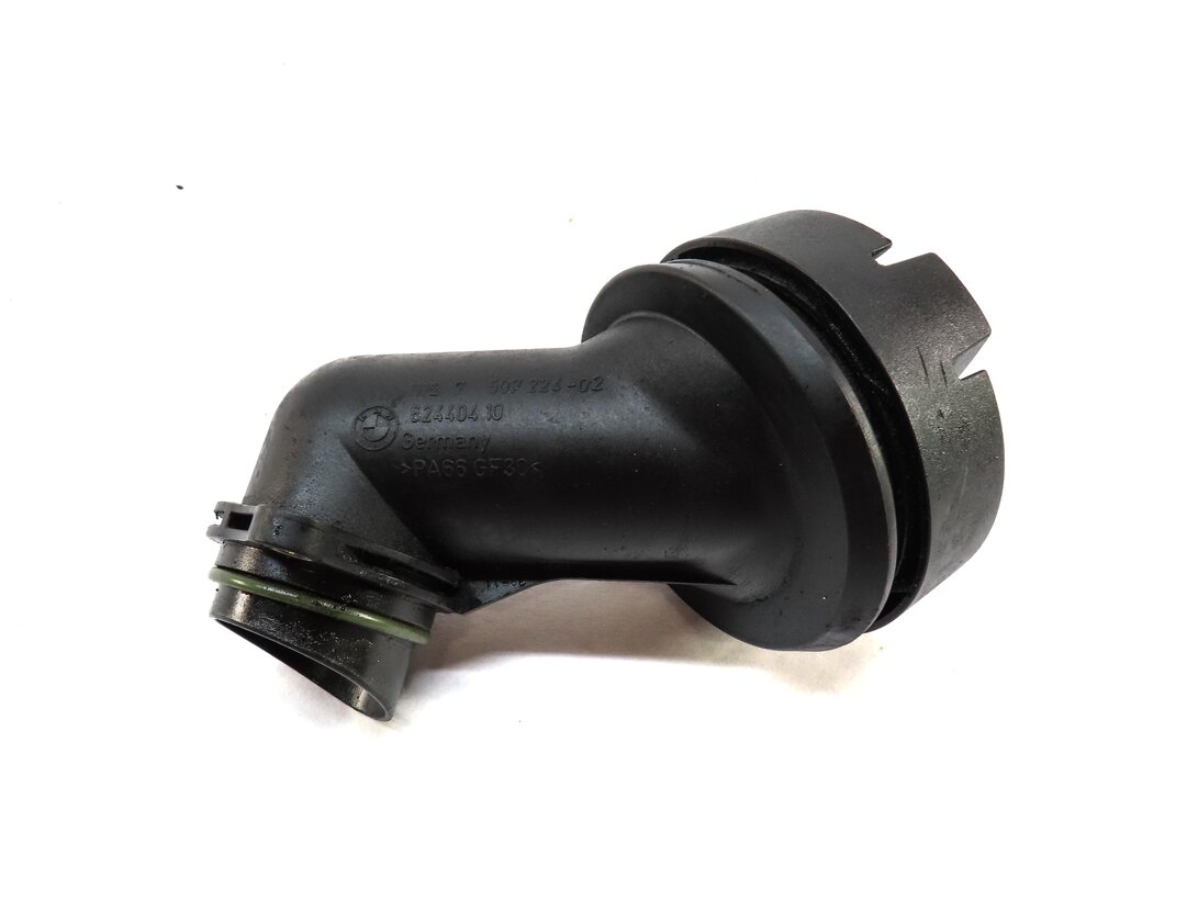 Thumbnail 4: 2012 BMW X5 (E70) 4.4L TURBO N63 ENGINE OIL FILLER NECK w/ CAP 11127507224
