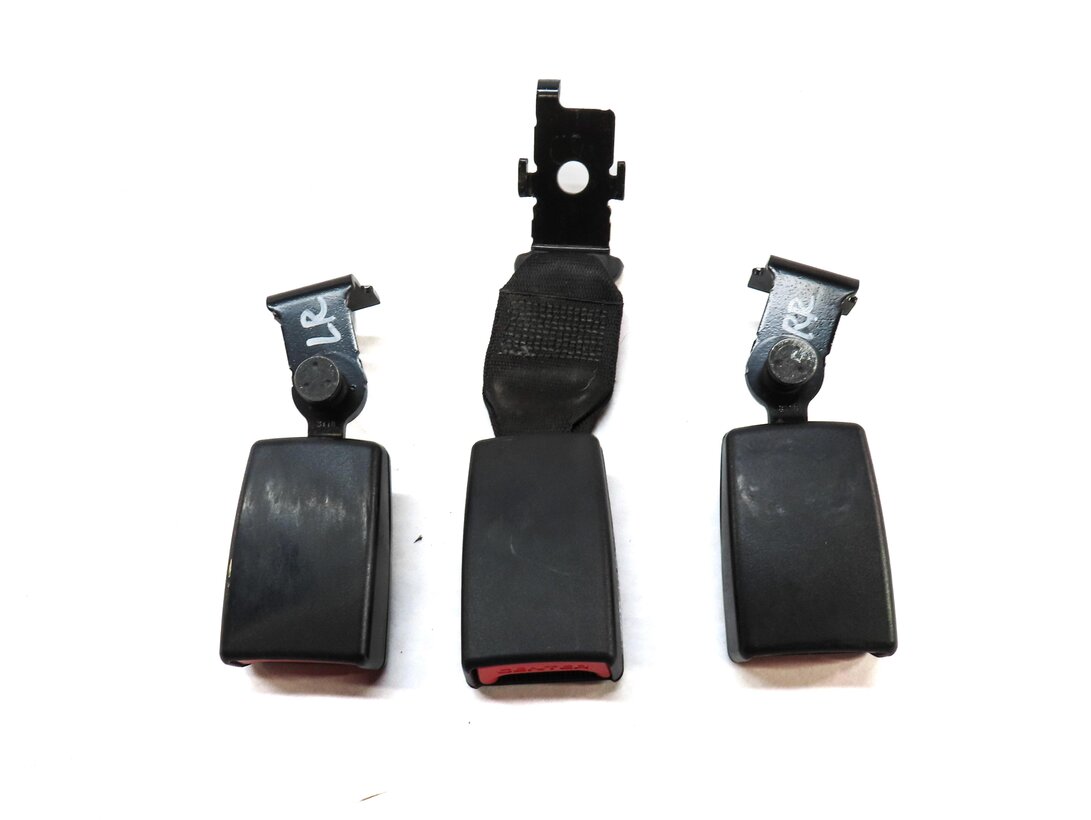 Thumbnail 2: 2012 BMW X5 (E70) REAR SECOND ROW LEFT RIGHT CENTER SEATBELT BUCKLE RECIVER SET3