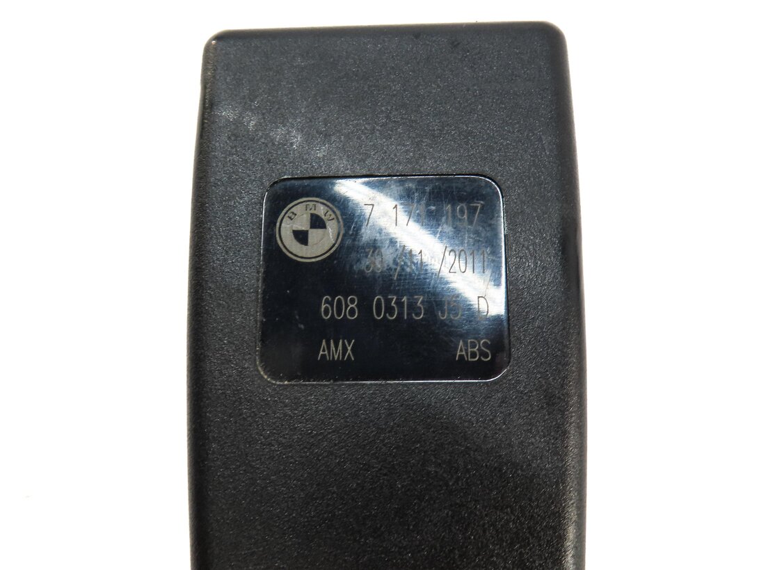 Thumbnail 6: 2012 BMW X5 (E70) REAR SECOND ROW LEFT RIGHT CENTER SEATBELT BUCKLE RECIVER SET3