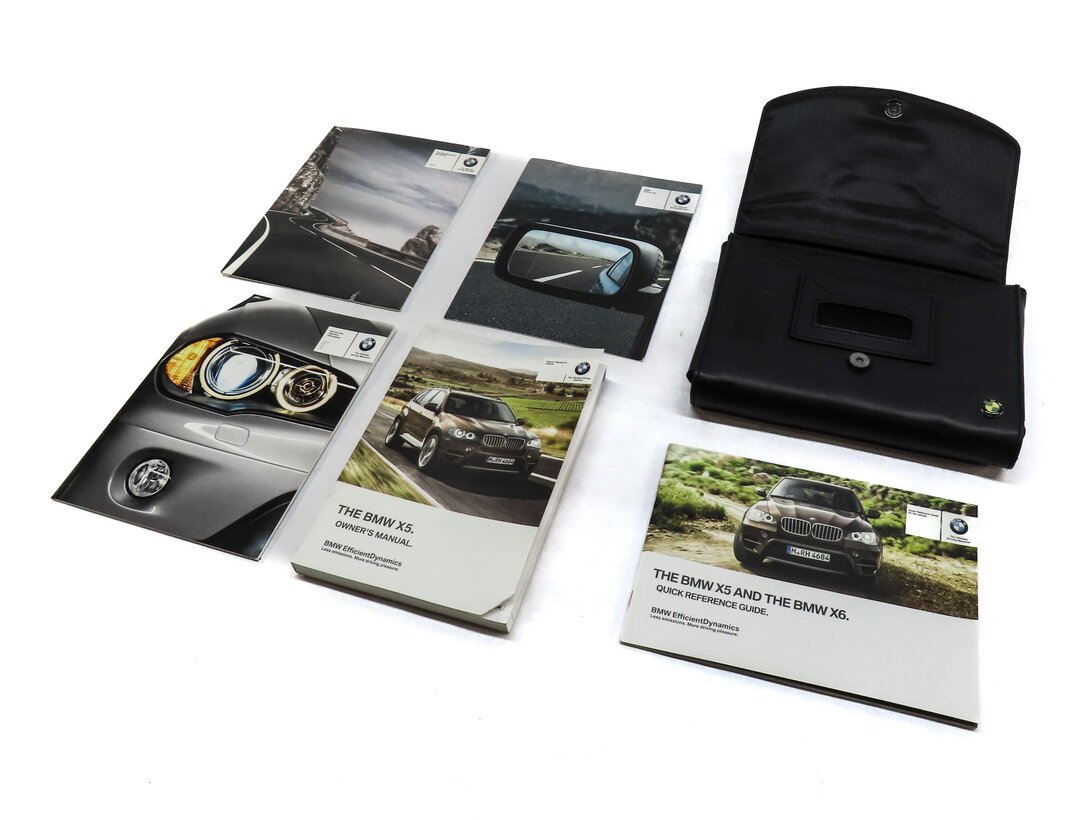 Thumbnail 1: 2012 BMW X5 (E70) OWNERS MANUAL BOOKLET SET 5 w/ CARRYING CASE