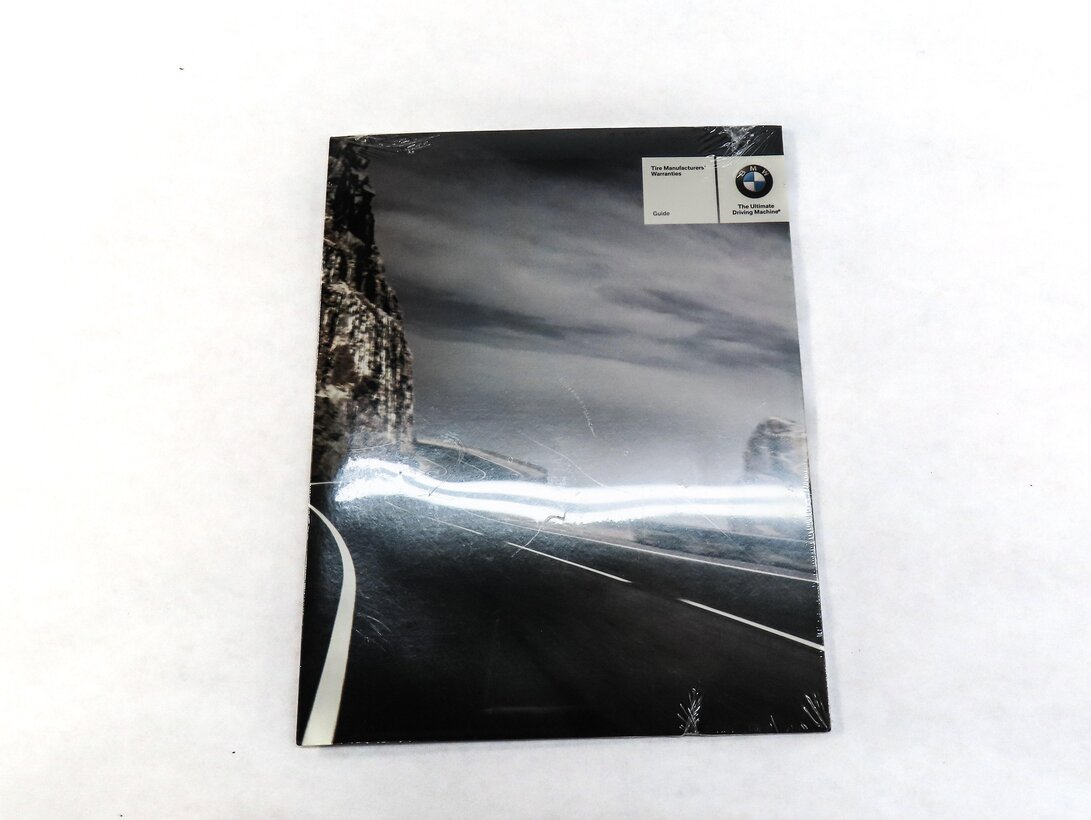 Thumbnail 5: 2012 BMW X5 (E70) OWNERS MANUAL BOOKLET SET 5 w/ CARRYING CASE