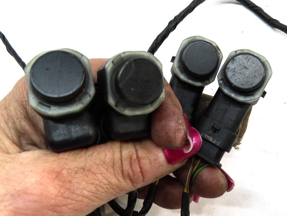 Thumbnail 6: 2012 BMW X5 (E70) FRONT PARK ASSIST PDC SENSOR SET4 (WHITE) w/ WIRE HARNESS