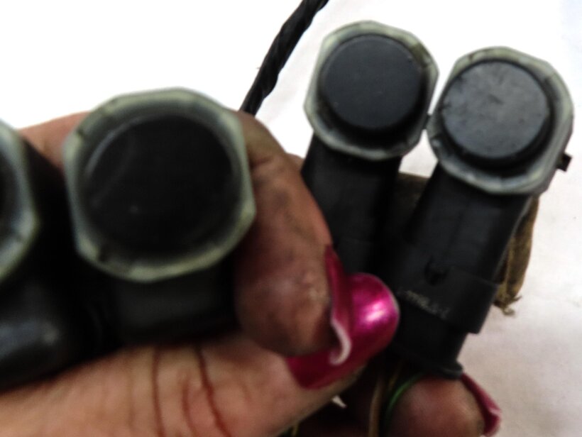 Thumbnail 7: 2012 BMW X5 (E70) FRONT PARK ASSIST PDC SENSOR SET4 (WHITE) w/ WIRE HARNESS
