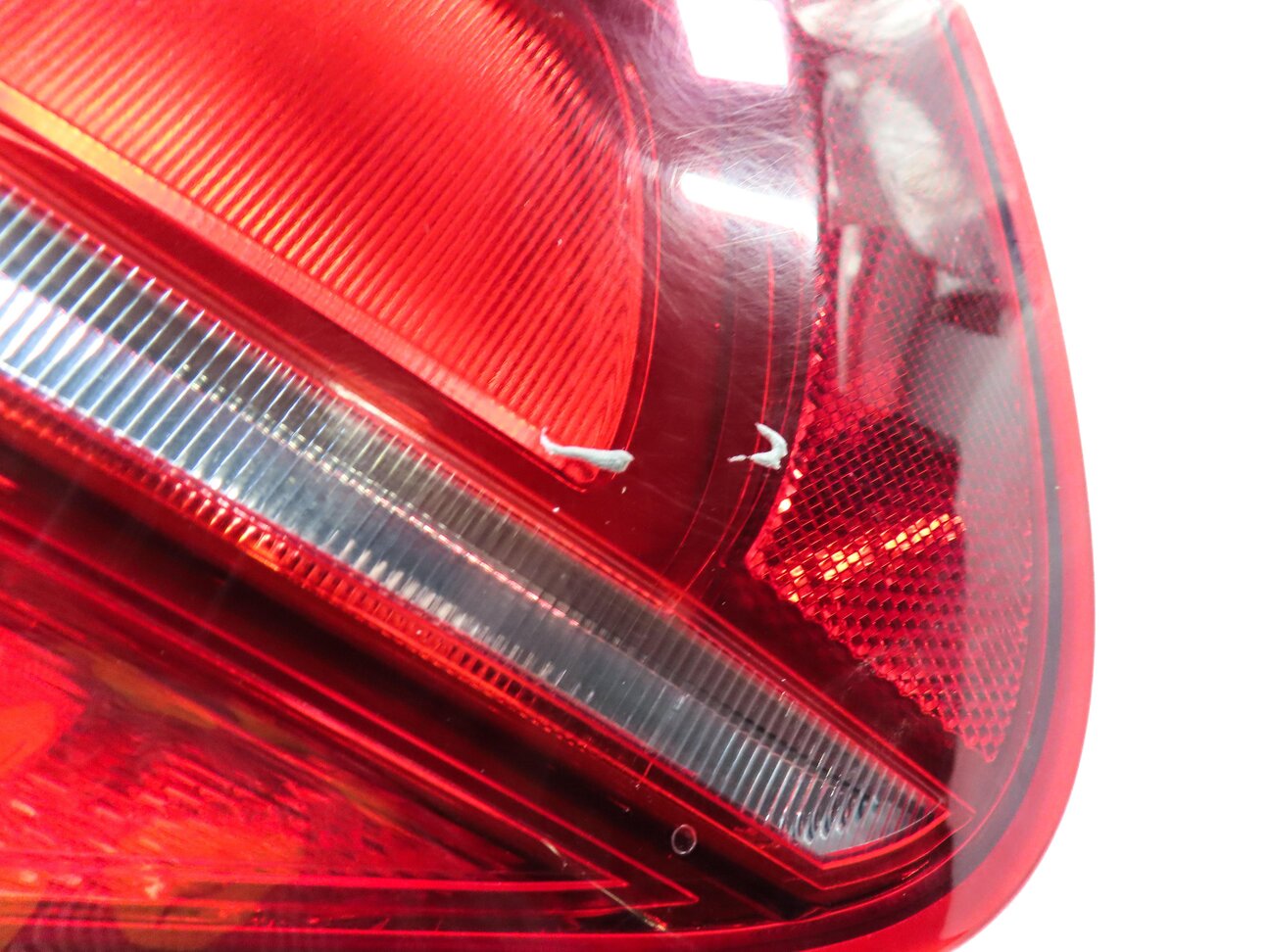 Thumbnail 8: 2011-2013 BMW X5 X5M (E70) LEFT DRIVER REAR OUTER TAILLIGHT BRAKE LIGHT LAMP