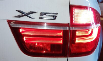 Thumbnail 2: 11-13 BMW X5 X5M (E70) RIGHT PASSENGER INNER TAILLIGHT LIGHT LAMP (INCANDESCENT)