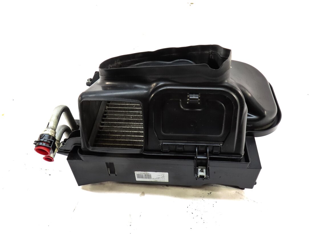 Thumbnail 3: 2012 BMW X5 (E70) 4.4L TURBO N63 ENGINE OIL COOLER RADIATOR 51747222870
