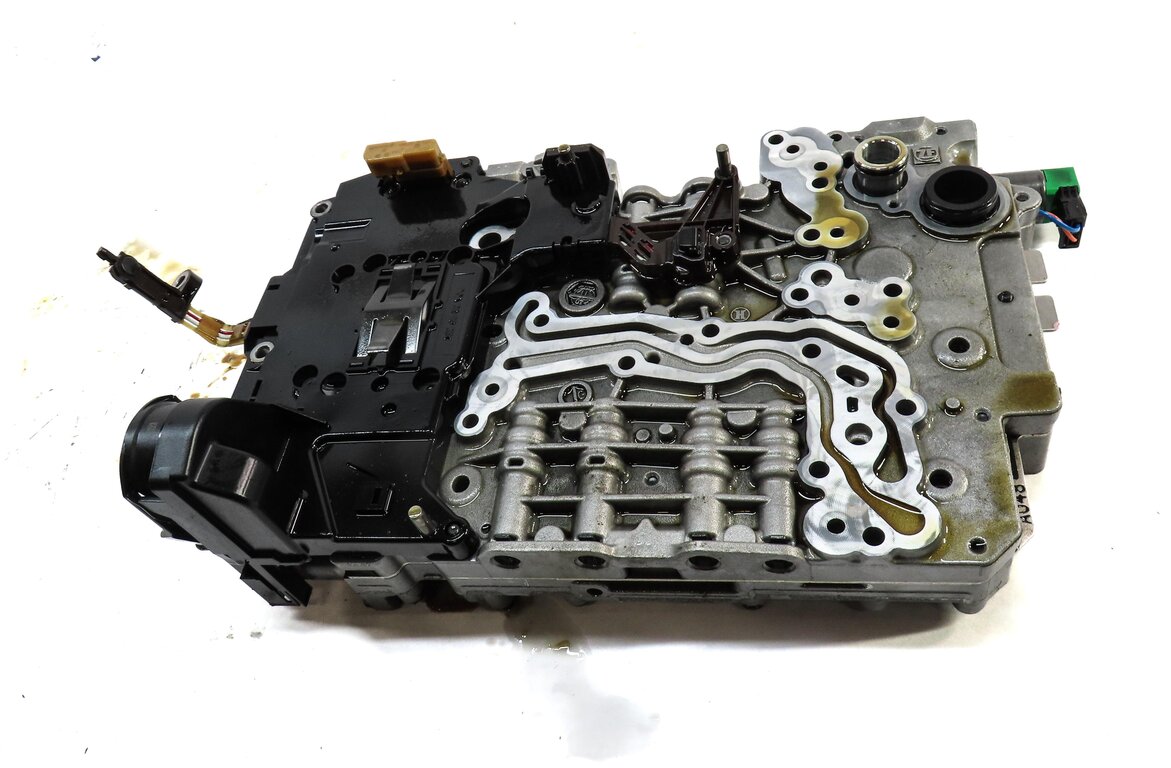 Thumbnail 2: 11-14 BMW X5 X6 (E70 E71) 4.4TT 8HP-70X AUTOMATIC TRANSMISSION AUTO VALVE BODY