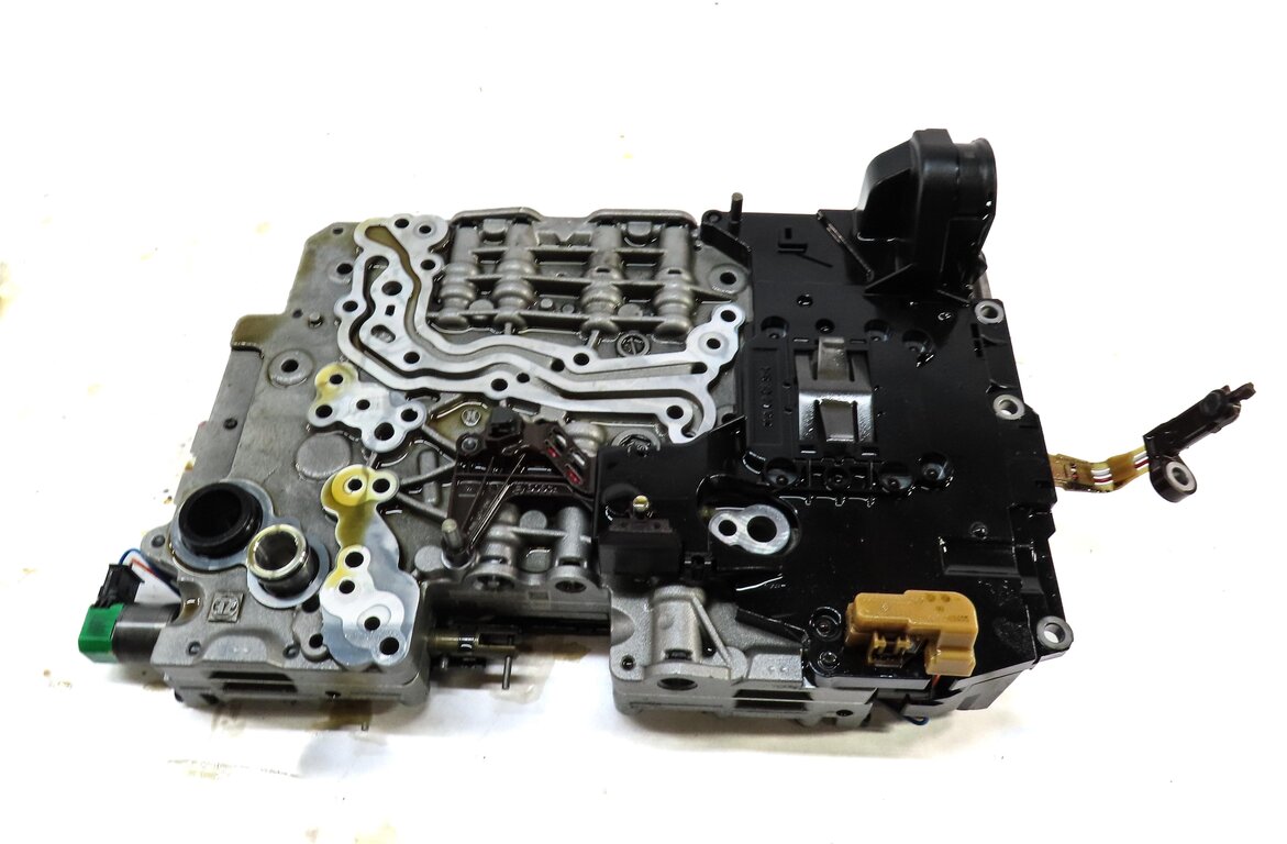 Thumbnail 3: 11-14 BMW X5 X6 (E70 E71) 4.4TT 8HP-70X AUTOMATIC TRANSMISSION AUTO VALVE BODY