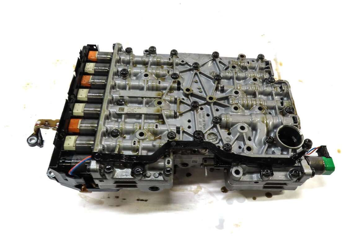 Thumbnail 5: 11-14 BMW X5 X6 (E70 E71) 4.4TT 8HP-70X AUTOMATIC TRANSMISSION AUTO VALVE BODY
