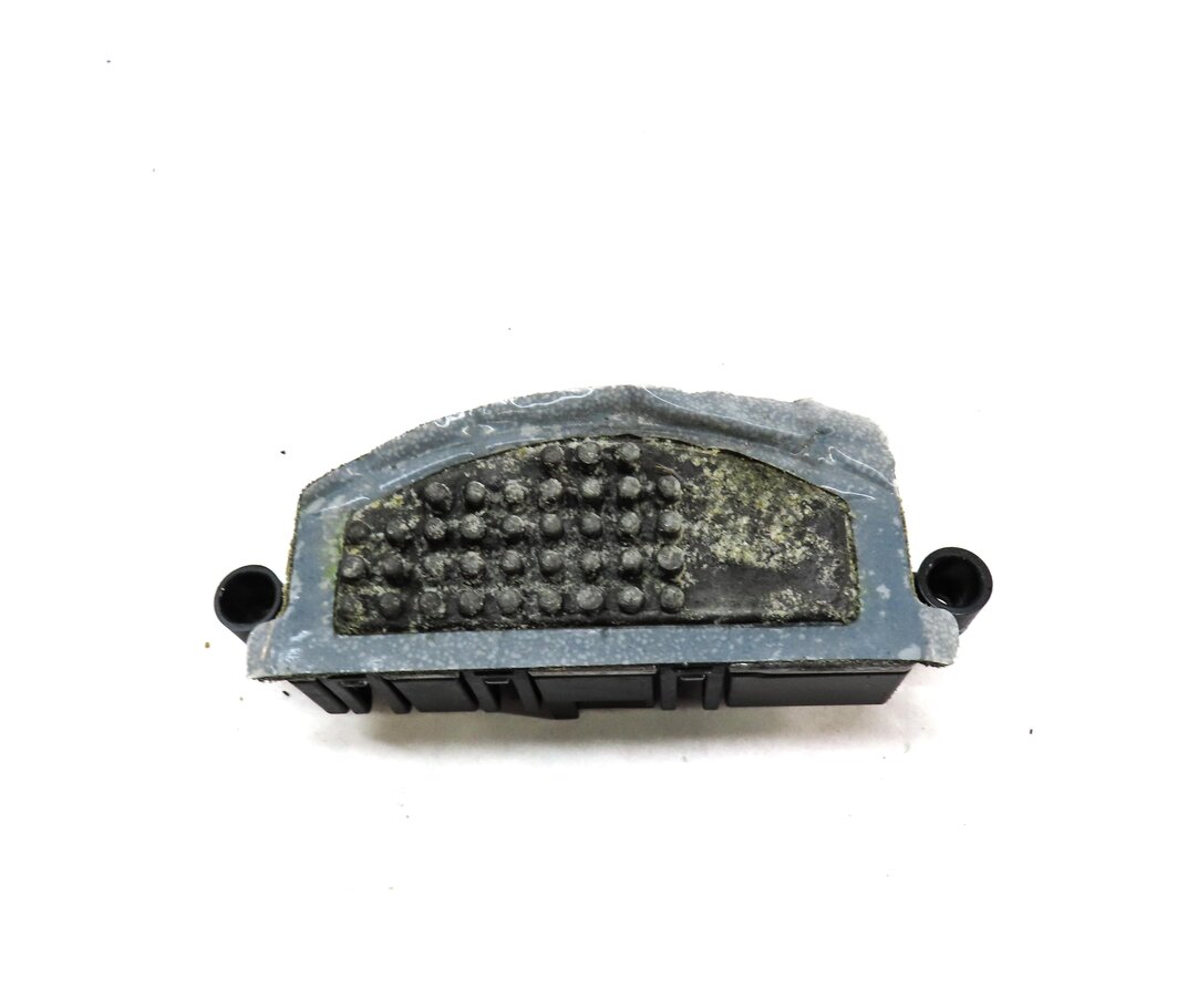 Thumbnail 2: 2013 AUDI S5 (B8 8T) FRONT HEATER A/C BLOWER MOTOR SPEED RESISTOR