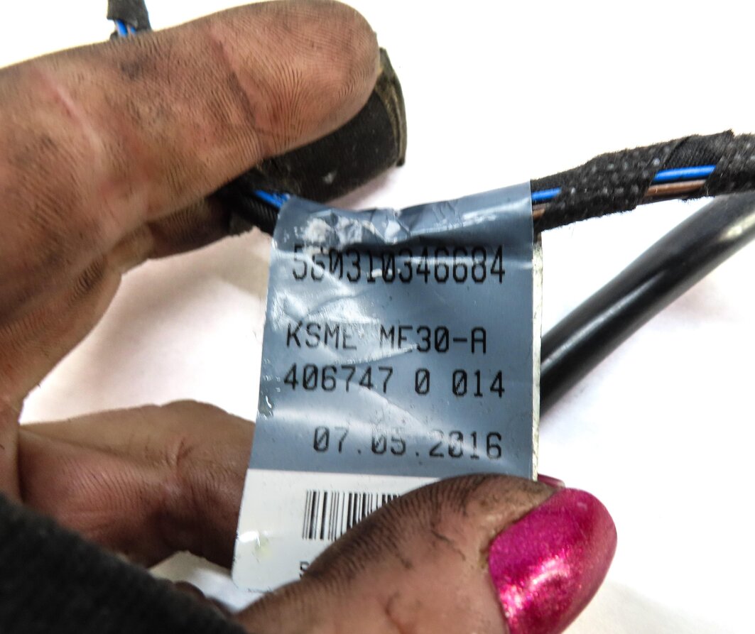 Thumbnail 5: 2013 AUDI S5 (B8 8T) REAR PDC PARK ASSIST SENSOR SET w/ HARNESS (MOONLIGHT BLUE)