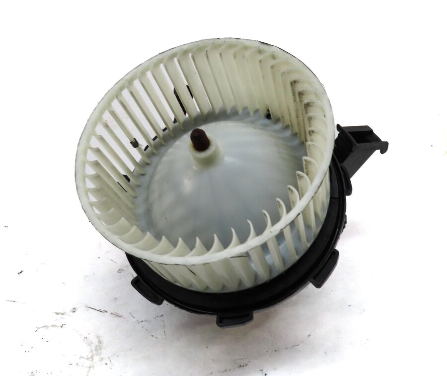 2013-2017 AUDI A4 S4 A5 S5 Q5 (B8 8K 8T 8R) FRONT HEATER A/C BLOWER FAN MOTOR