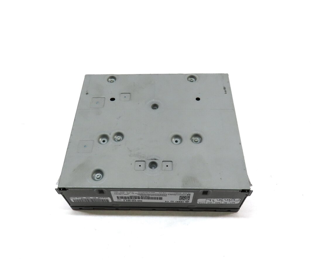 Thumbnail 4: 2013 AUDI S5 (B8 8T) AM/FM RADIO STEREO RECEIVER CONTROL MODULE
