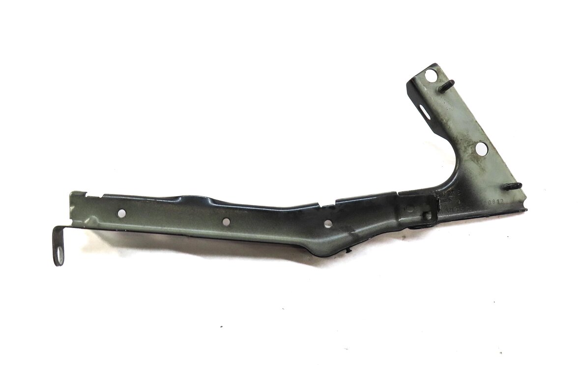 Thumbnail 4: 2013 AUDI S5 (B8 8T) FRONT LEFT DRIVER FENDER MOUNT MOUNTING BRACKET (BLUE)