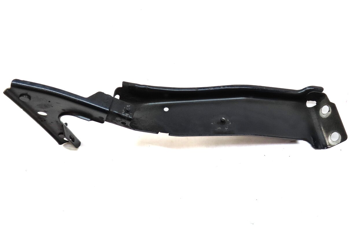 Thumbnail 4: 2013 AUDI S5 (B8 8T) FRONT RIGHT PASSENGER FENDER MOUNT MOUNTING BRACKET (BLUE)