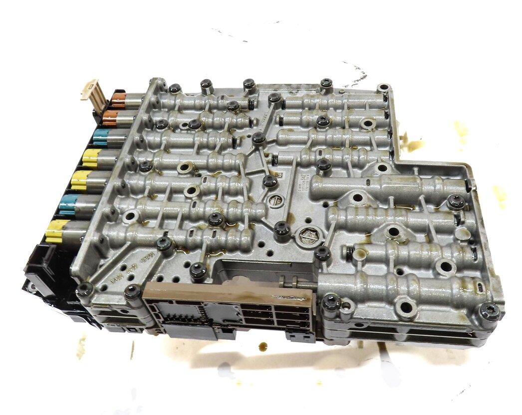 Thumbnail 5: 11-15 BMW 335i X1 (E84) 3.0L N55 AWD 6 SPEED 6HP19 AUTO TRANSMISSION VALVE BODY
