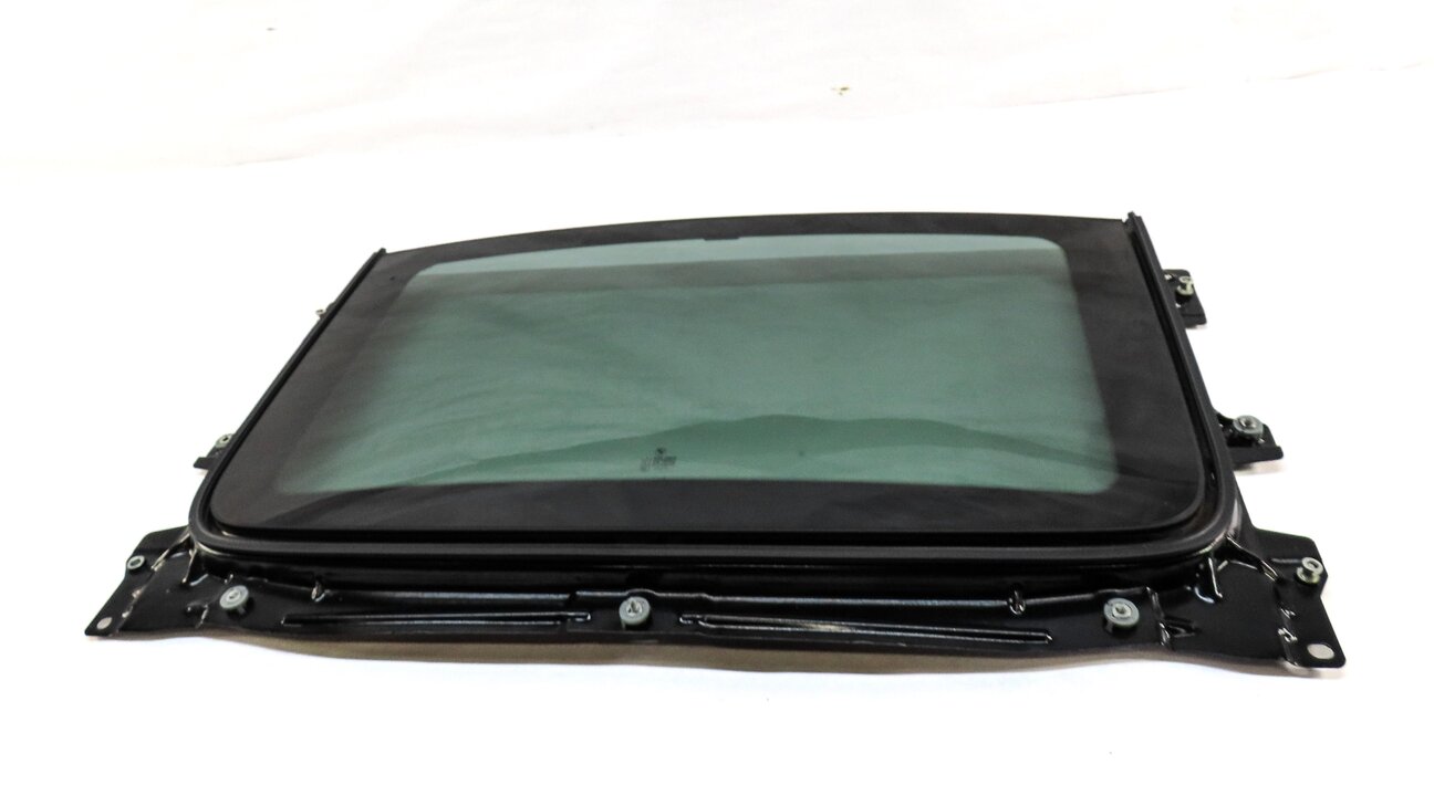 2012-2015 BMW X1 (E84) REAR PANORAMIC SUNROOF SUN ROOF GLASS WINDOW PANEL