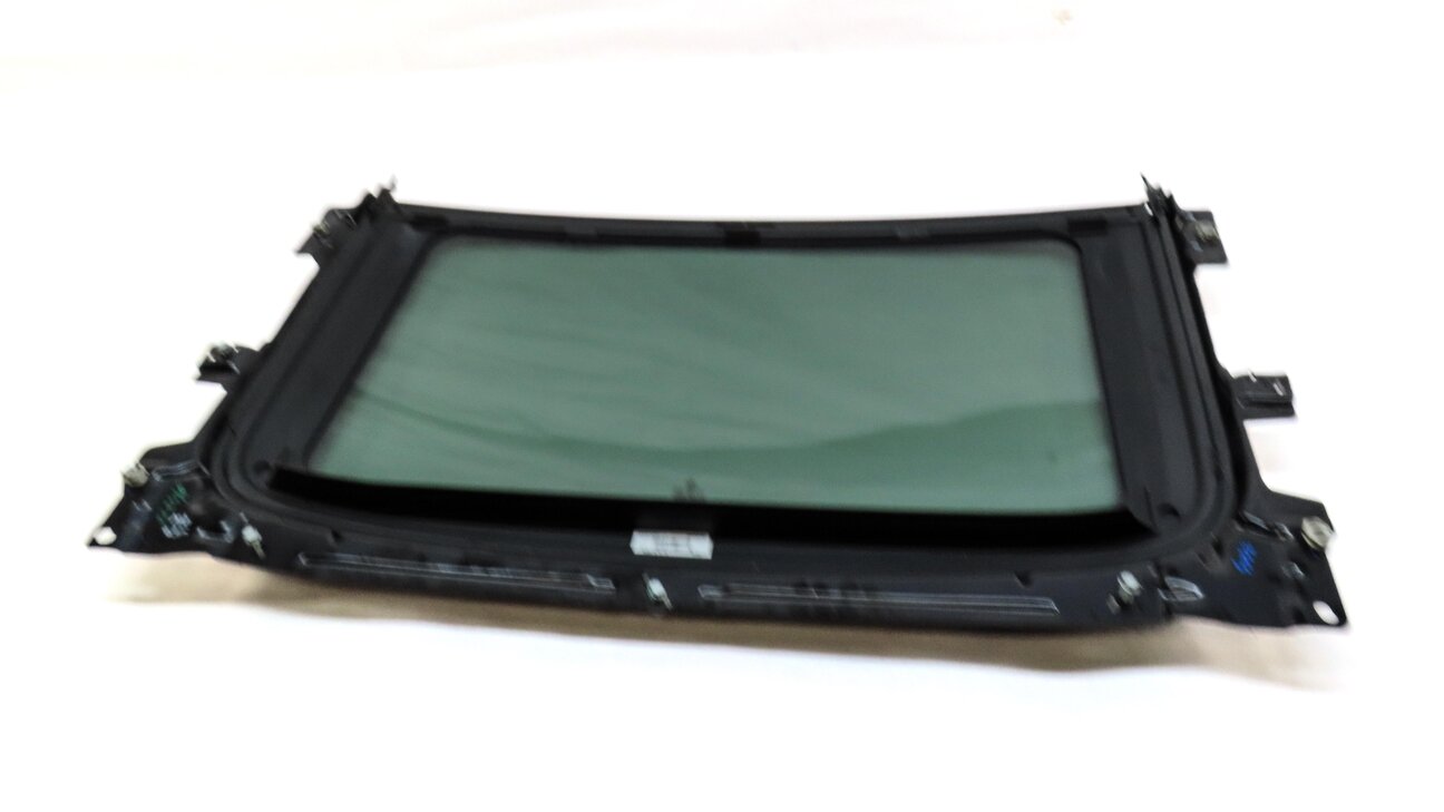 Thumbnail 4: 2012-2015 BMW X1 (E84) REAR PANORAMIC SUNROOF SUN ROOF GLASS WINDOW PANEL