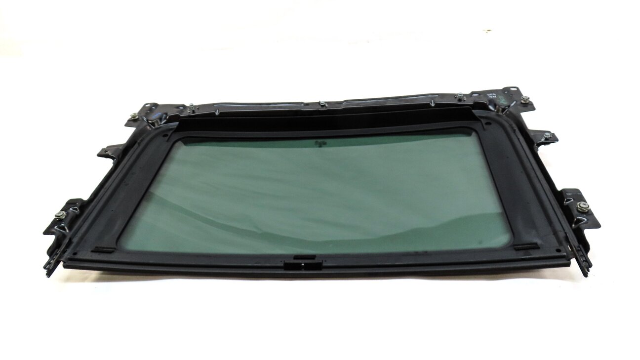 Thumbnail 5: 2012-2015 BMW X1 (E84) REAR PANORAMIC SUNROOF SUN ROOF GLASS WINDOW PANEL