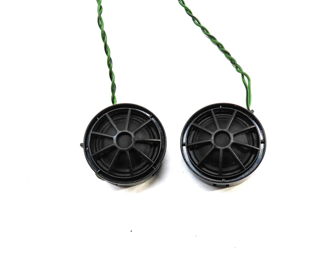 Thumbnail 7: 2013 BMW X1 (E84) RADIO STEREO SUB SUBWOOFER TWEETER SPEAKER SET