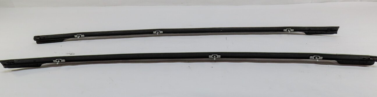 Thumbnail 5: 2013 BMW X1 (E84) LEFT & RIGHT ROOF RACK SET-2