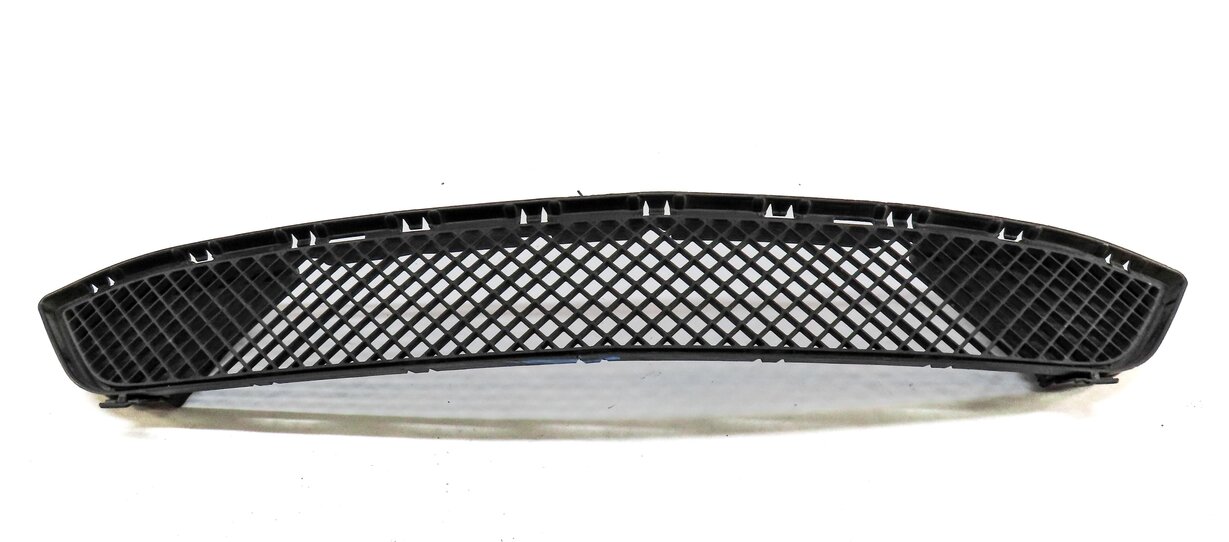 Thumbnail 3: 2013-2015 BMW X1 (E84) FRONT LOWER CENTER BUMPER GRILLE (BLACK)